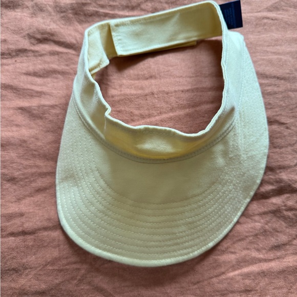 BAGGU Visor Packable Sun Hat in Butter Yellow - Picture 3 of 5